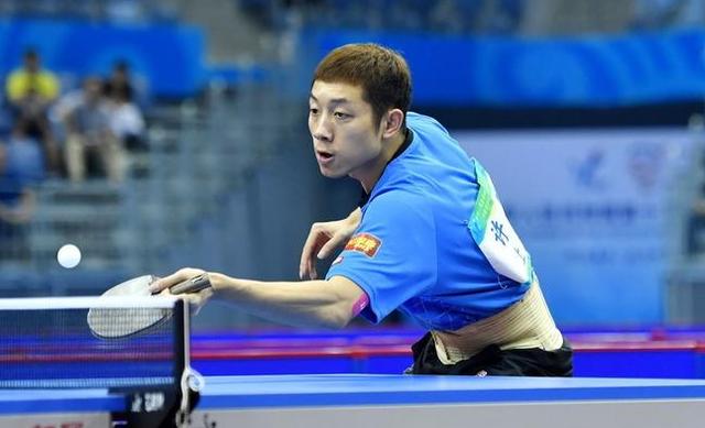 地将其置于 地将其置于